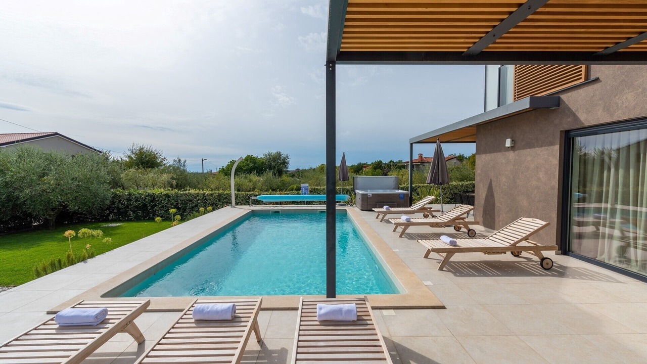 Photo of Outdoor in Kadumi