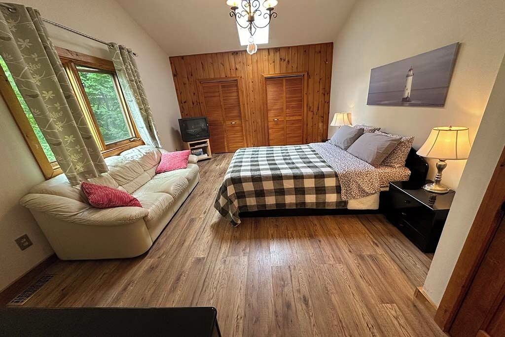 Photo of Bedroom in Glen Huron