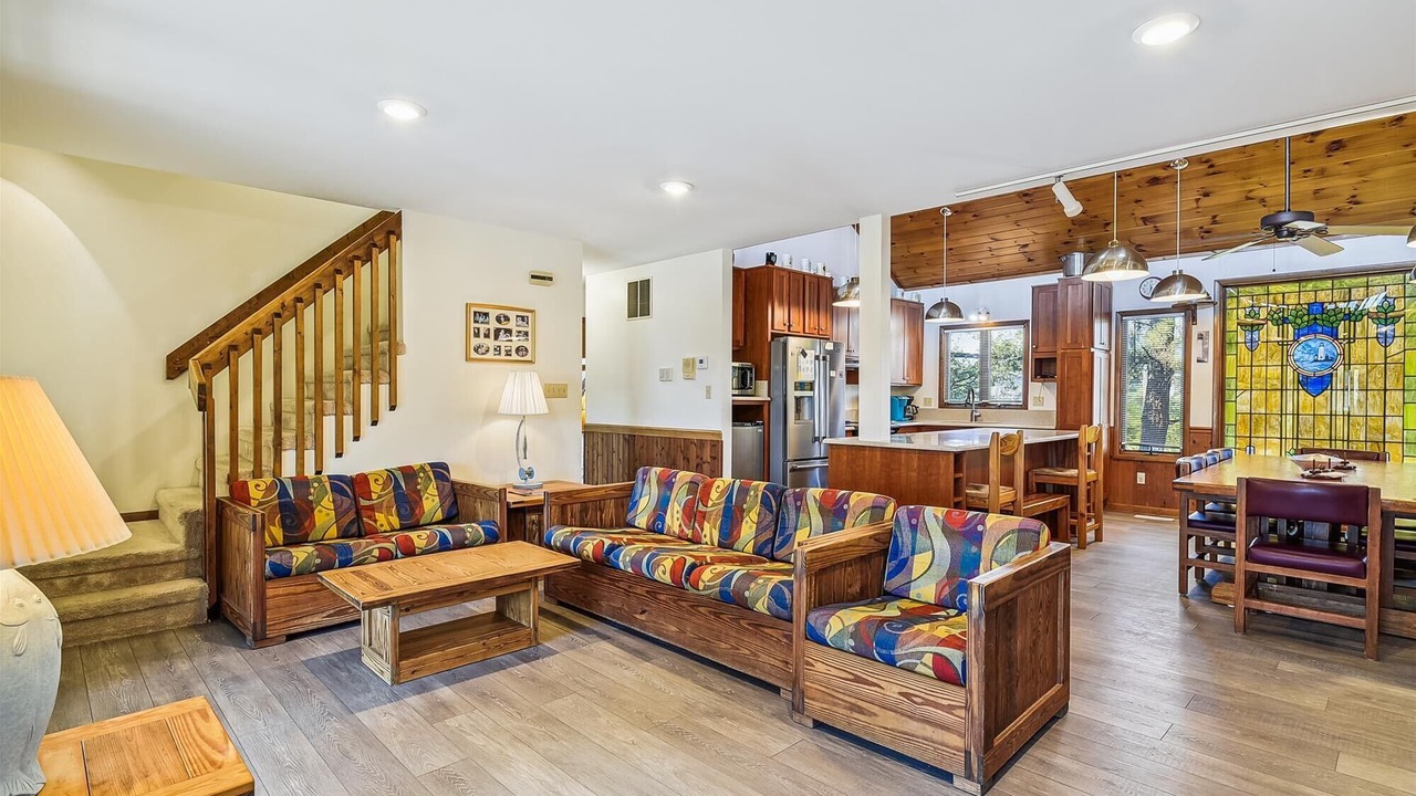 Photo of Livingroom in Sandpiper Pines
