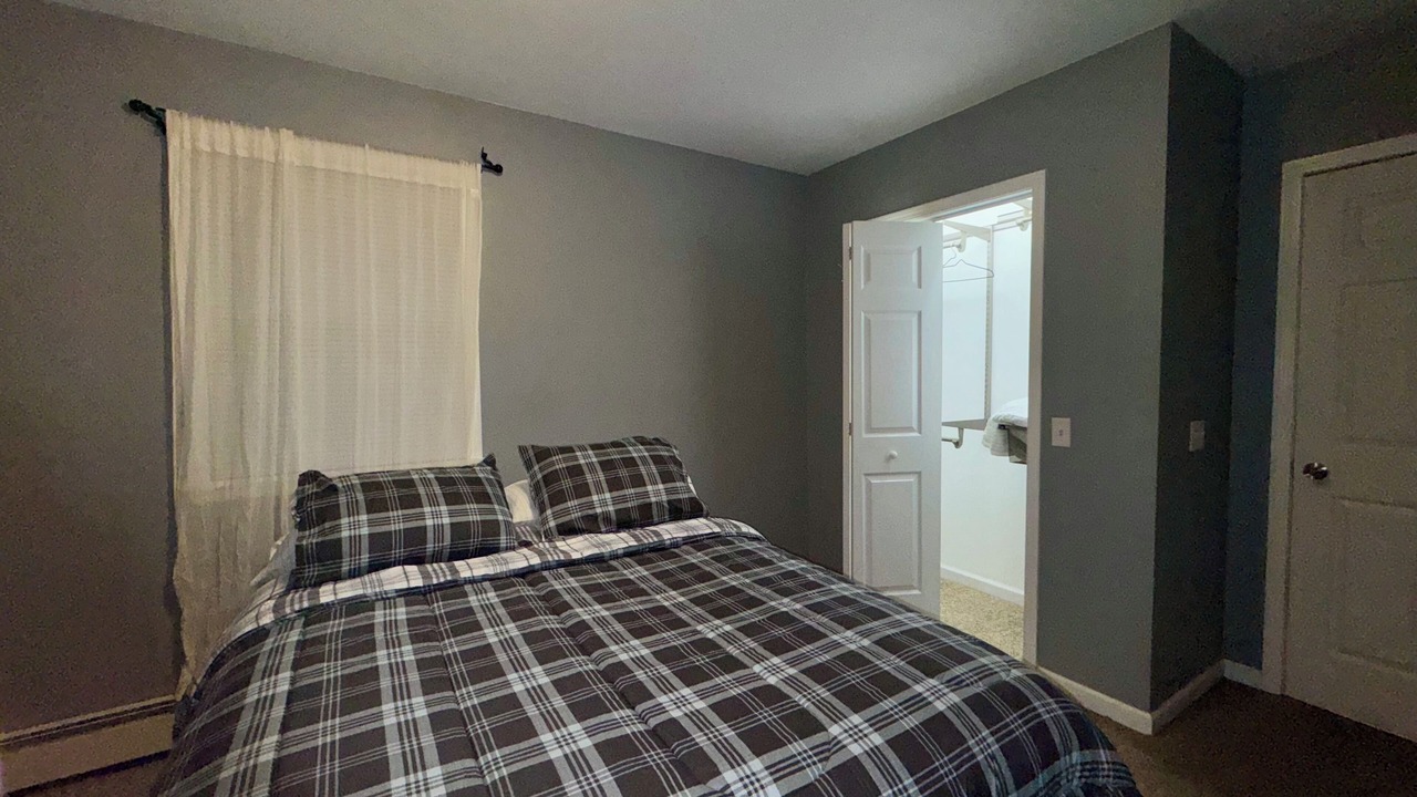 Photo of Bedroom in Seneca Falls