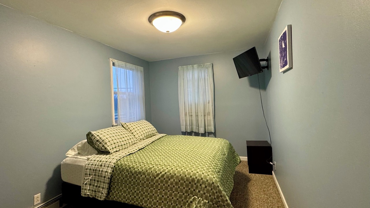 Photo of Bedroom in Seneca Falls