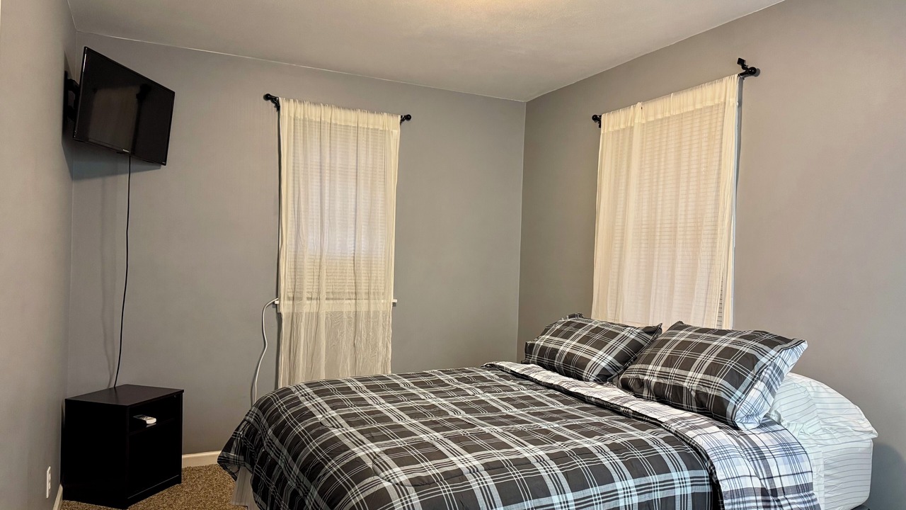 Photo of Bedroom in Seneca Falls