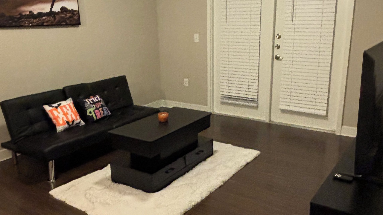 Photo of Livingroom in Katy