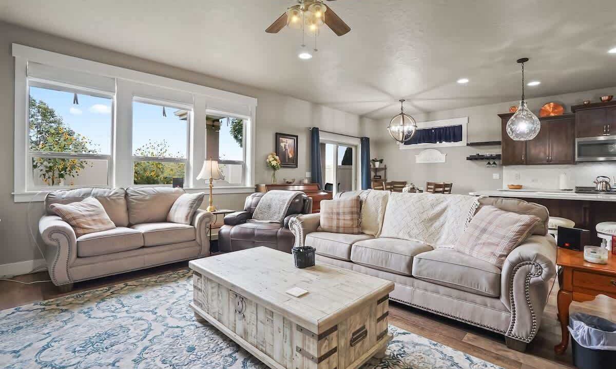 Photo of Livingroom in Nampa
