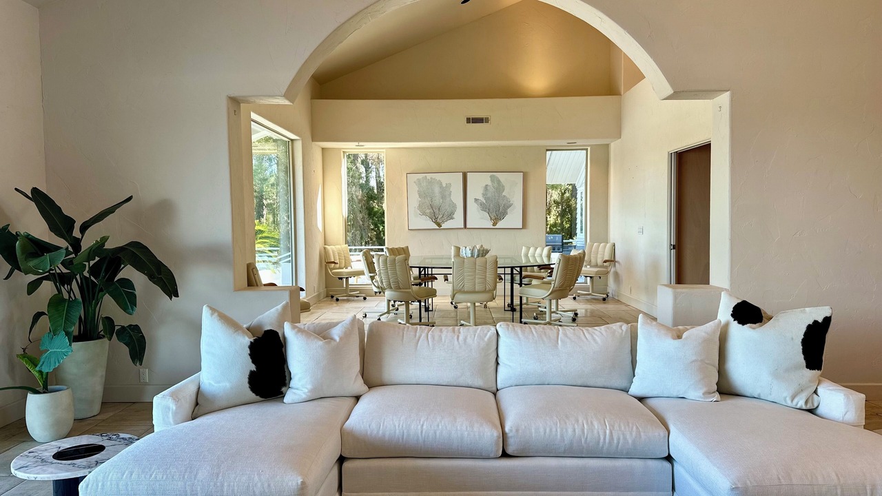 Photo of Bedroom in Debordieu Colony