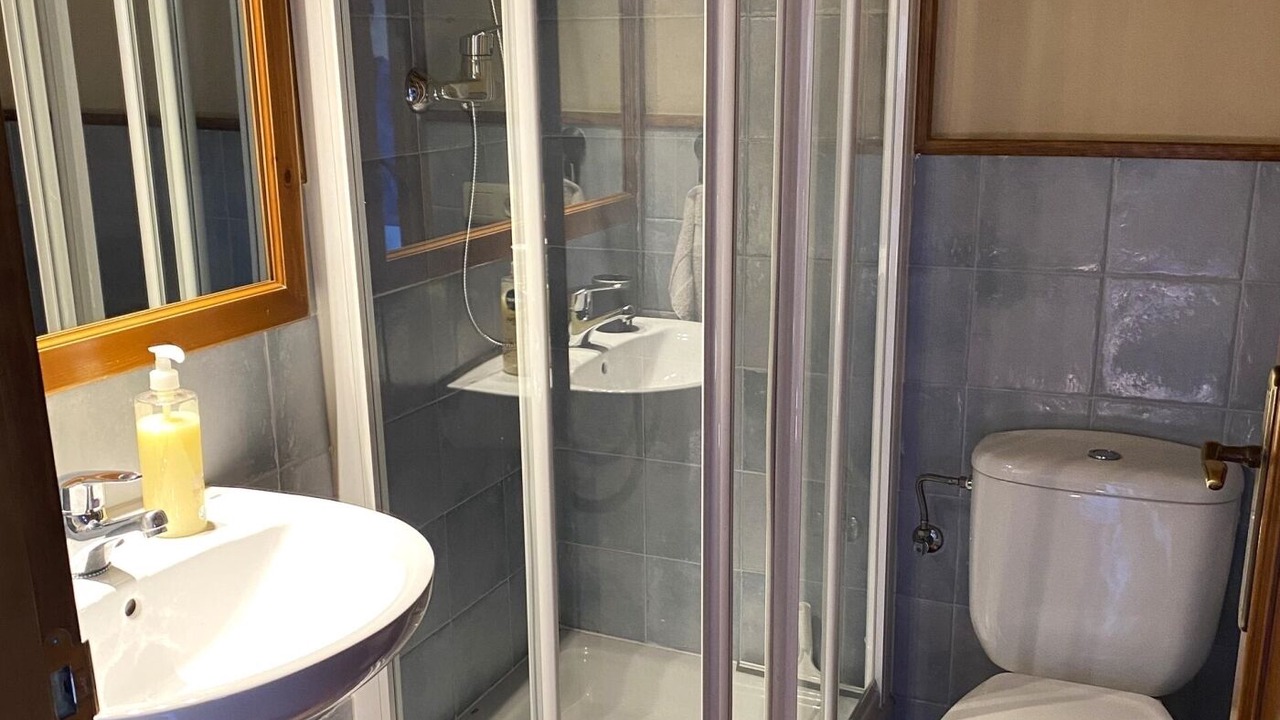 Photo of Bathroom in Palau-de-Cerdagne