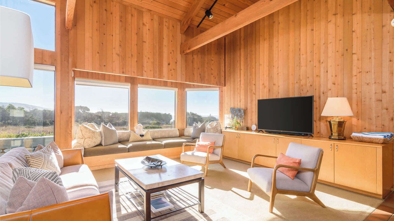 Photo of Livingroom in Sea Ranch