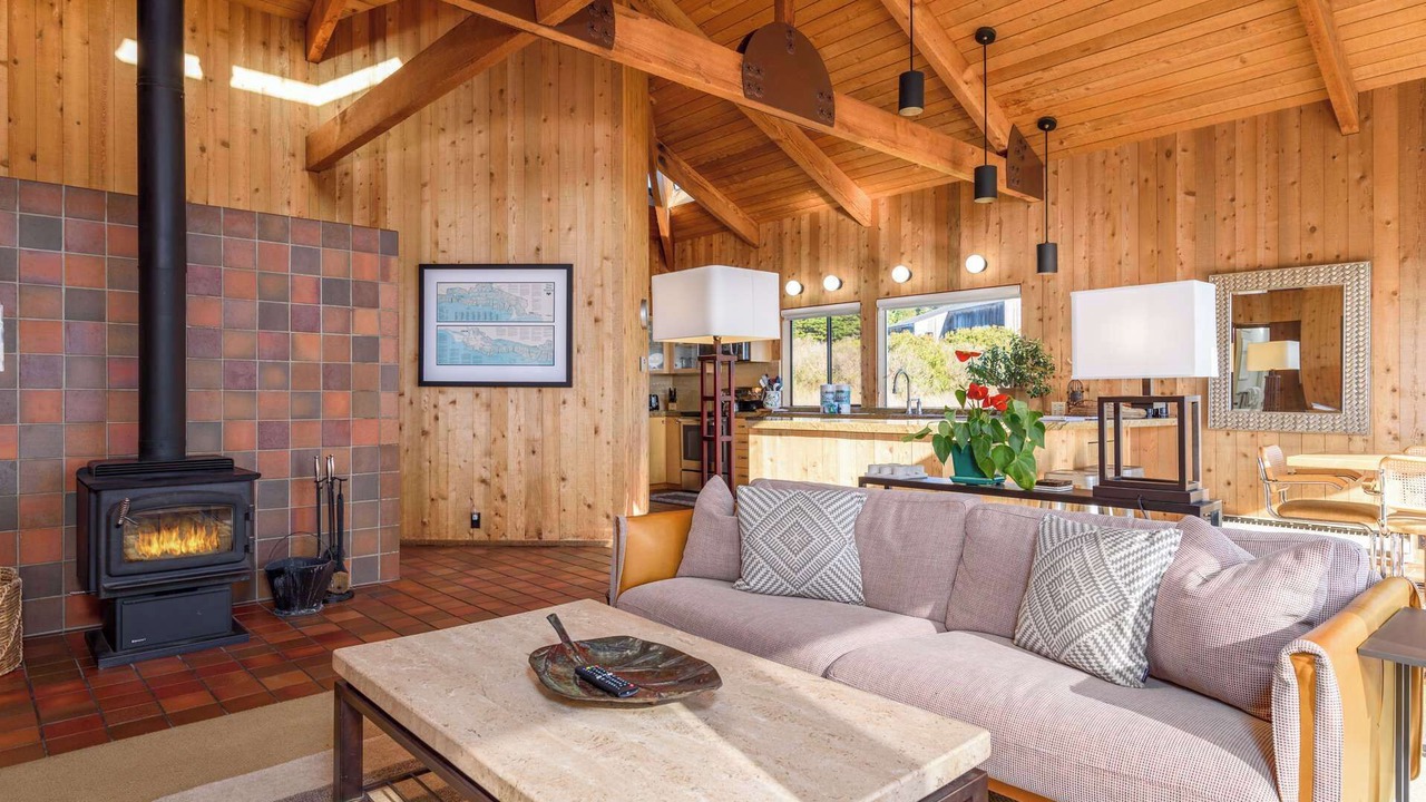 Photo of Livingroom in Sea Ranch