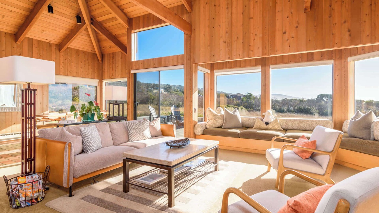 Photo of Livingroom in Sea Ranch