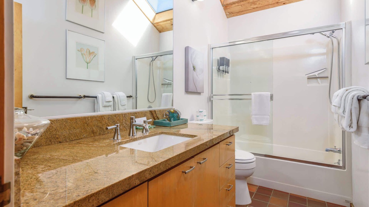 Photo of Bathroom in Sea Ranch
