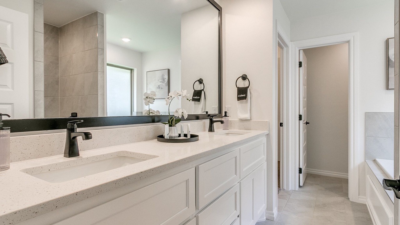 Photo of Bathroom in Choctaw