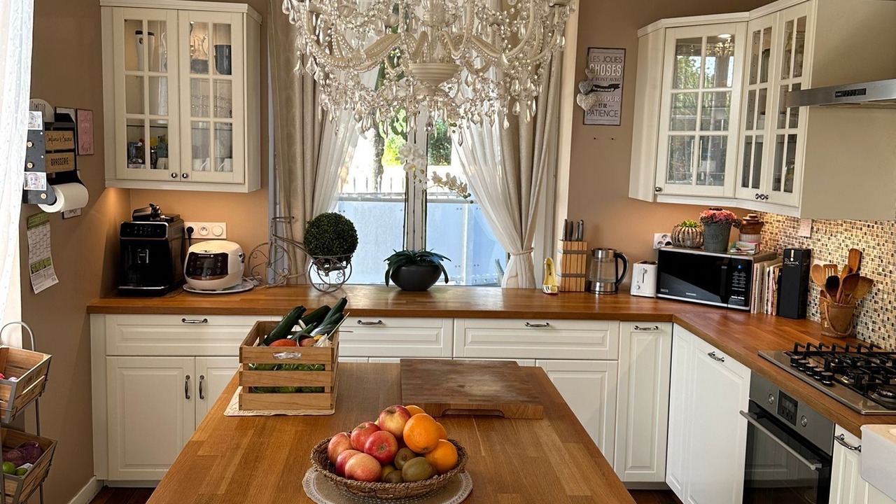 Photo of Kitchen in Etables-sur-Mer