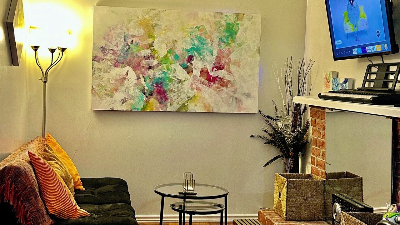 Photo of Livingroom in Mississauga Valleys