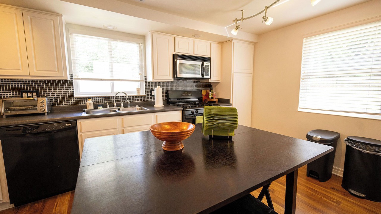 Photo of Kitchen in Near Northwest