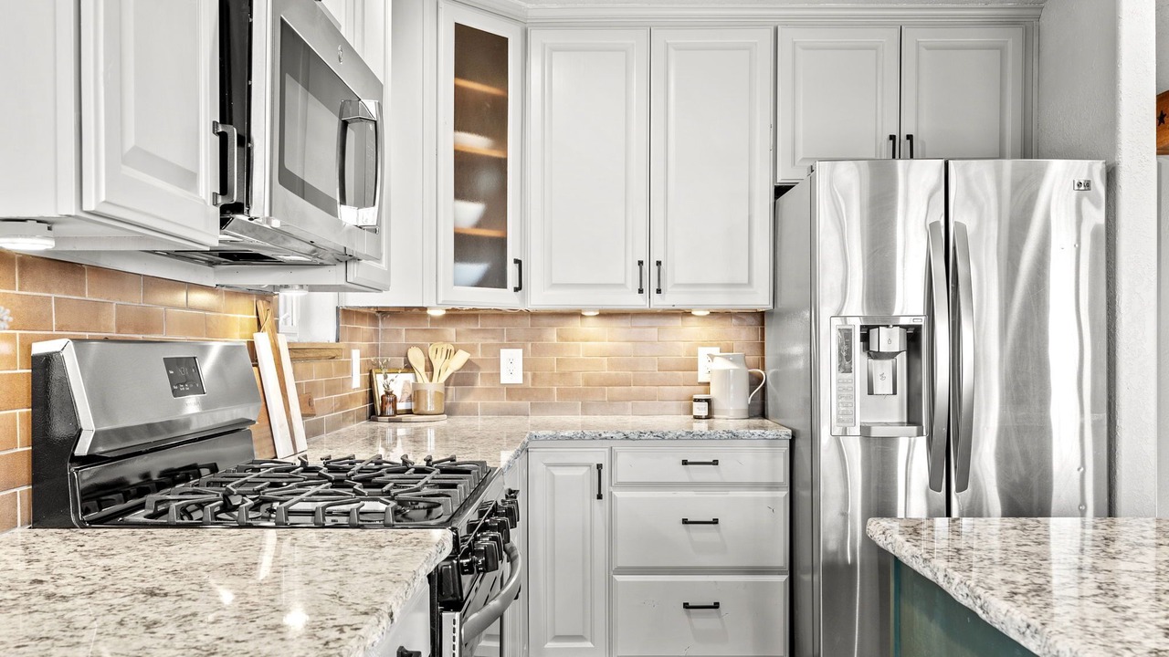 Photo of Kitchen in Indian Mountain
