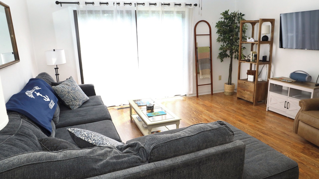 Photo of Livingroom in North Shore