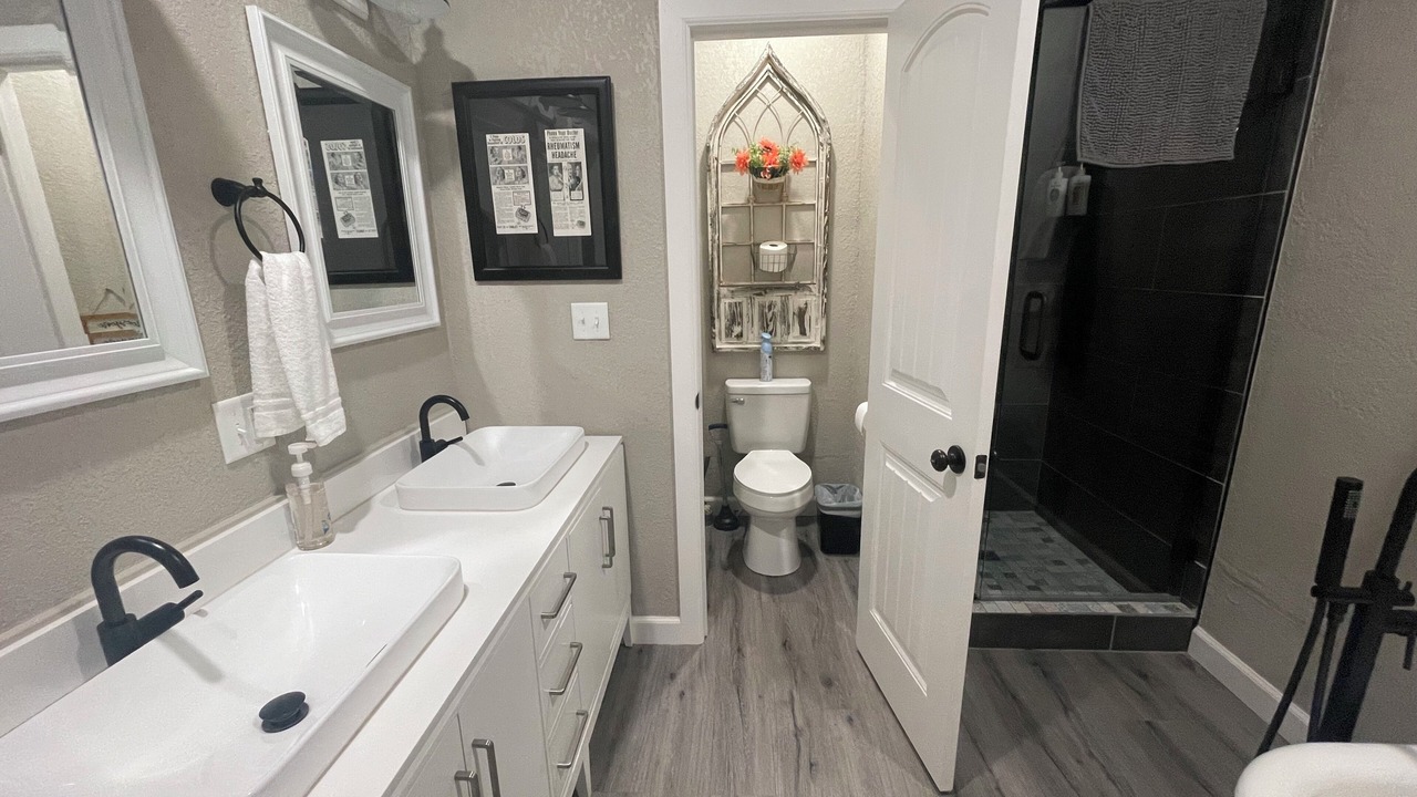 Photo of Bathroom in Van Buren