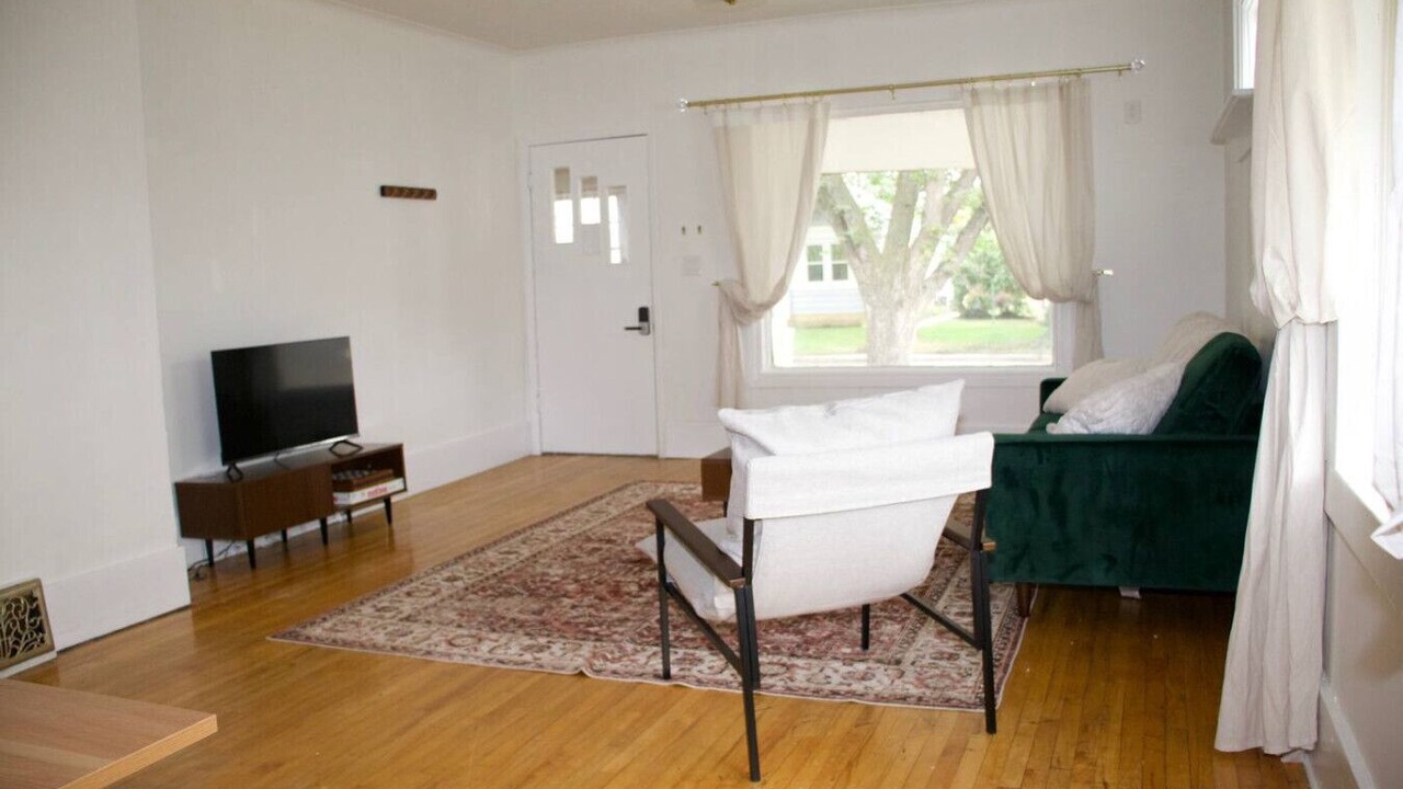 Photo of Livingroom in Shaunavon