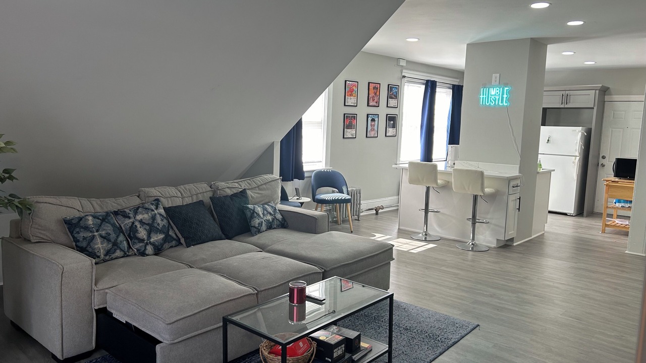 Photo of Livingroom in Mount Pleasant