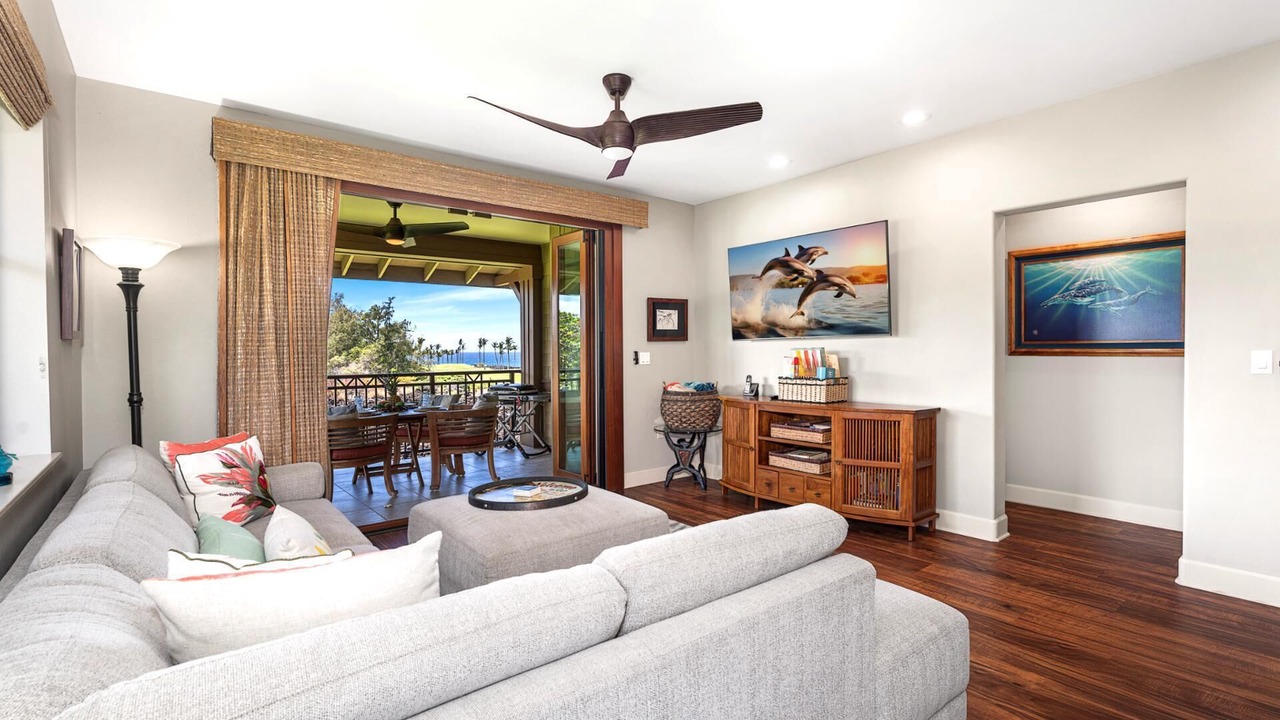 Photo of Livingroom in Waikoloa
