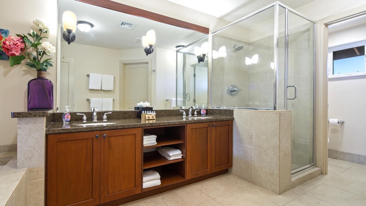 Photo of Bathroom in Waikoloa