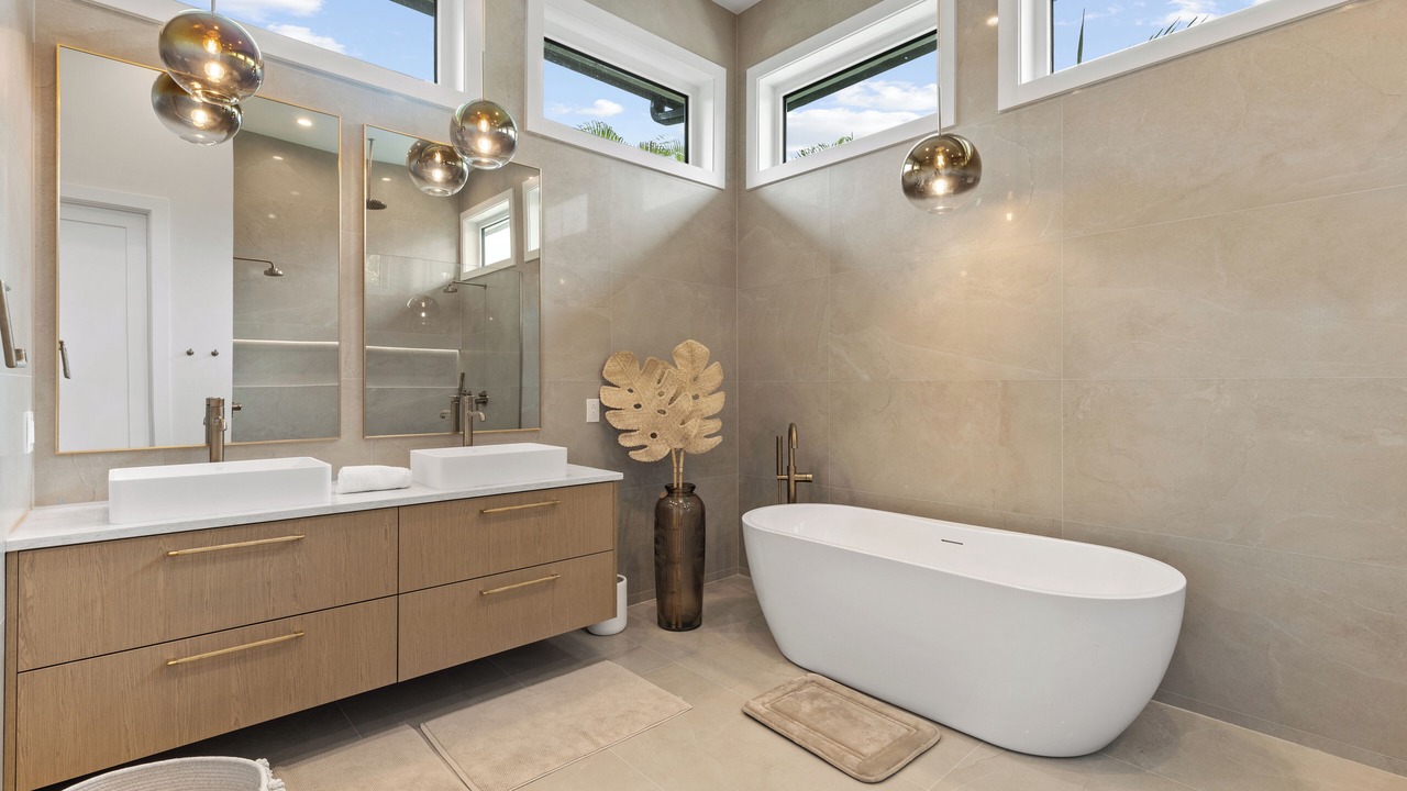Photo of Bathroom in Palm River Estates