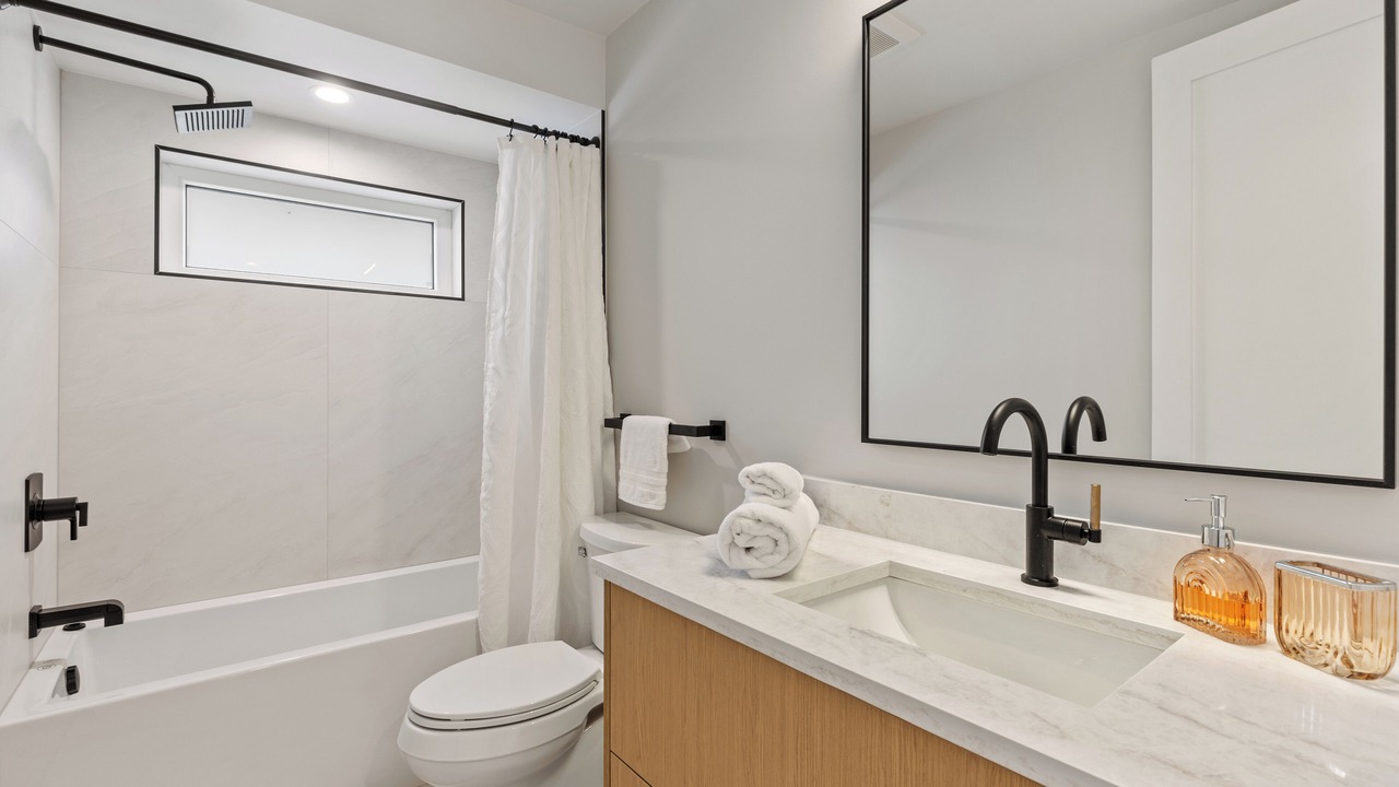 Photo of Bathroom in Palm River Estates