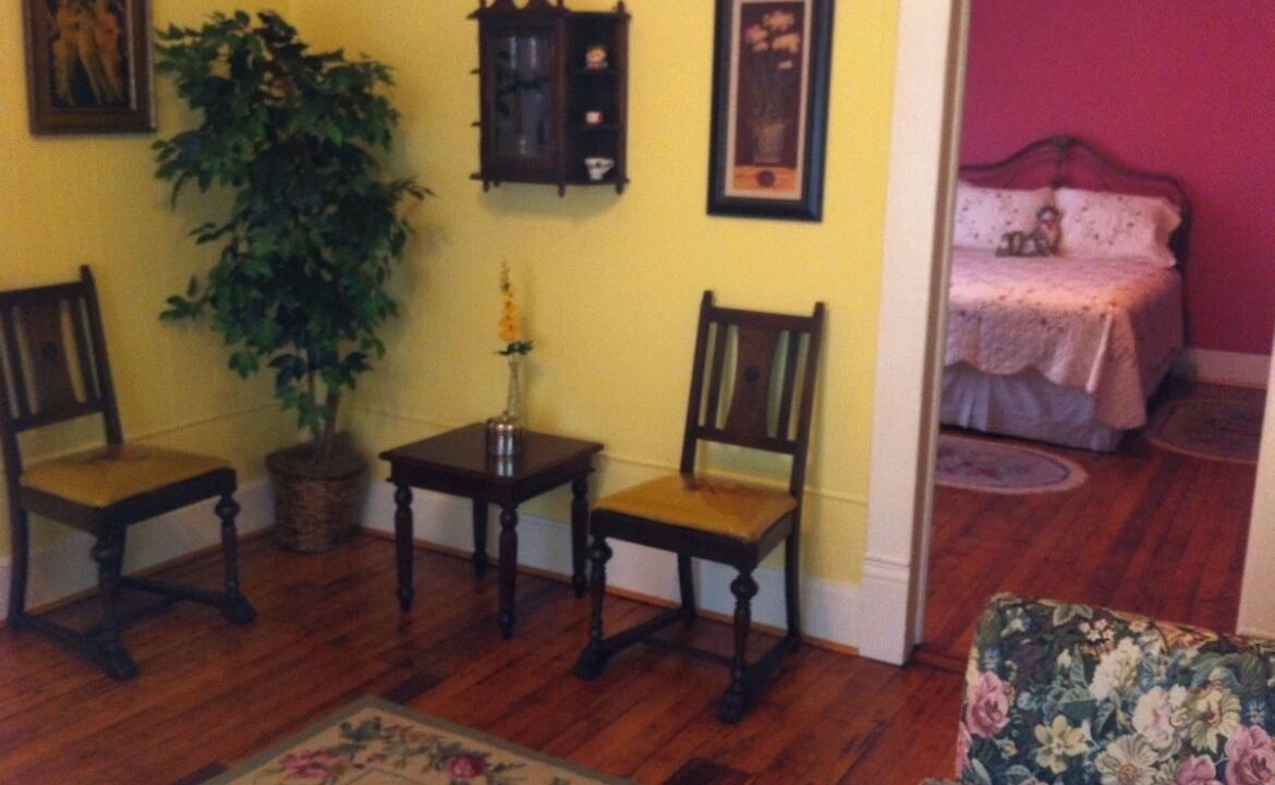 Photo of Bedroom in Mineola