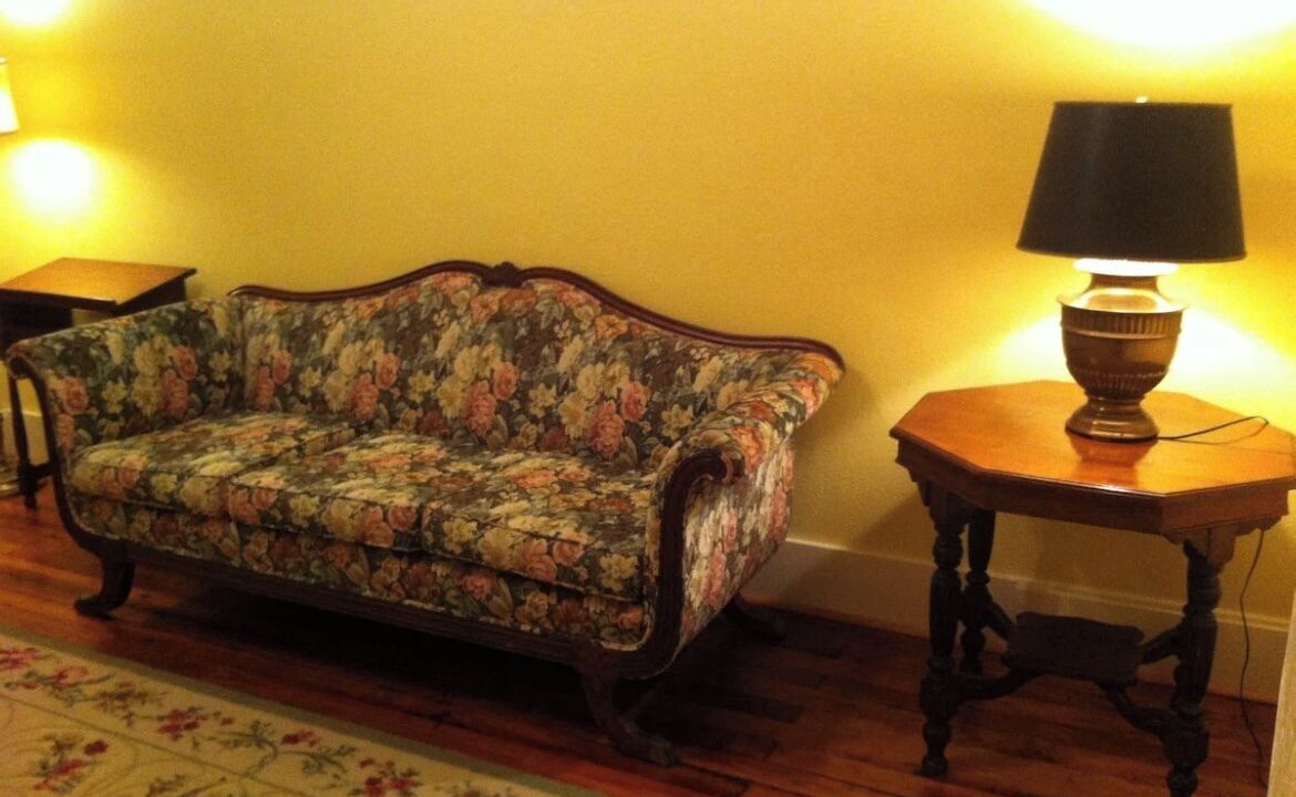 Photo of Livingroom in Mineola