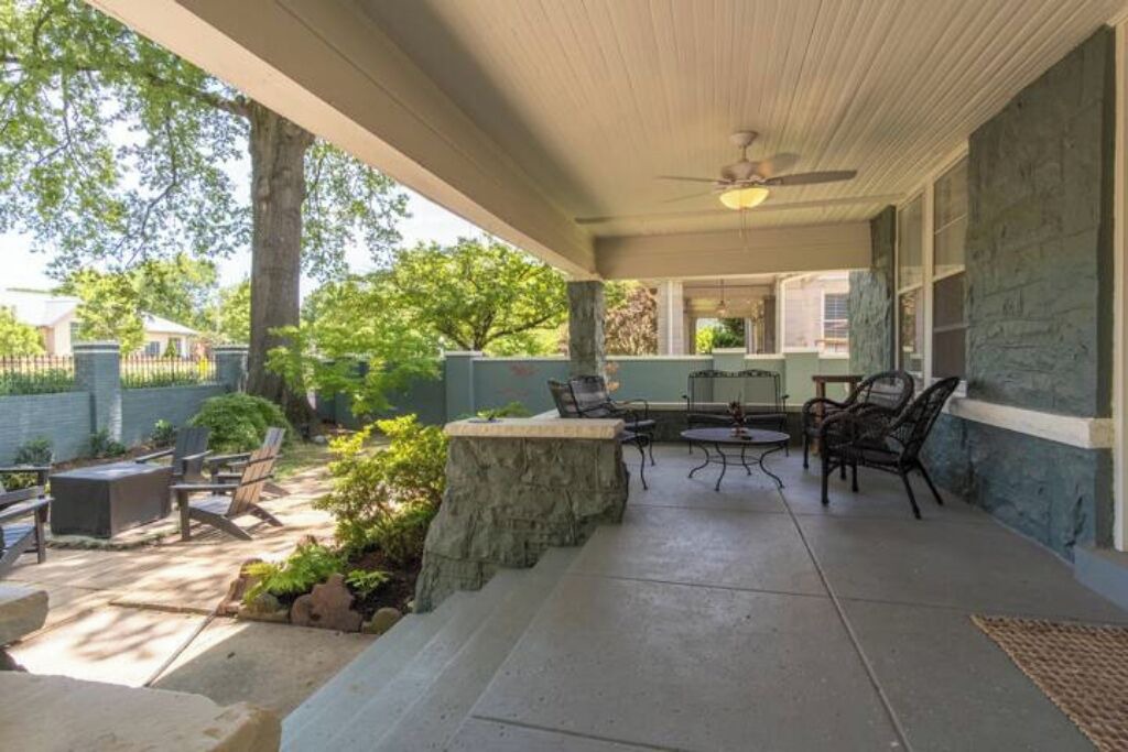 Photo of Patio Balcony in Central Gardens