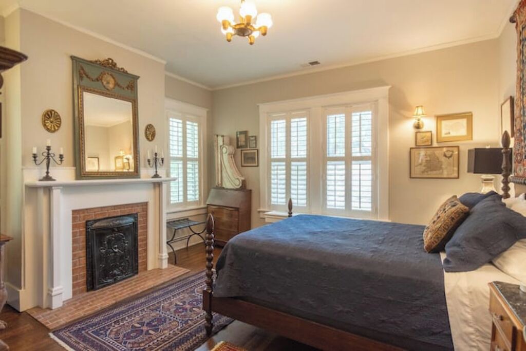 Photo of Bedroom in Central Gardens