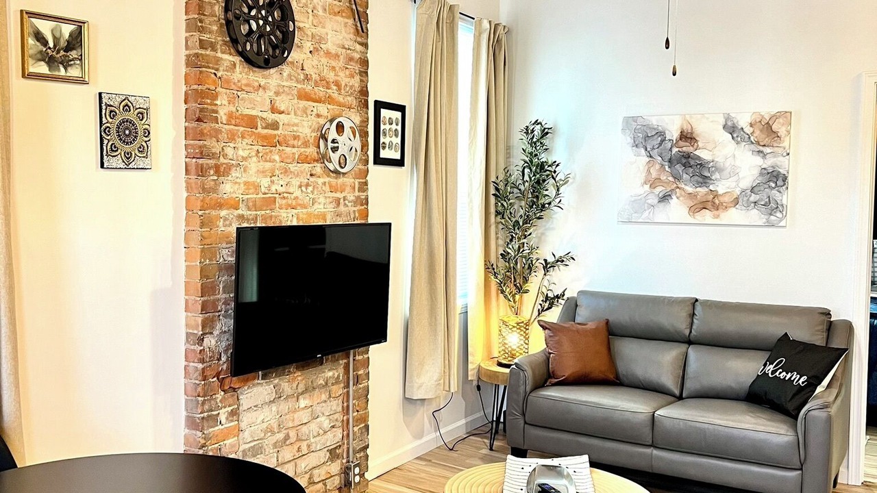 Photo of Livingroom in Oswego