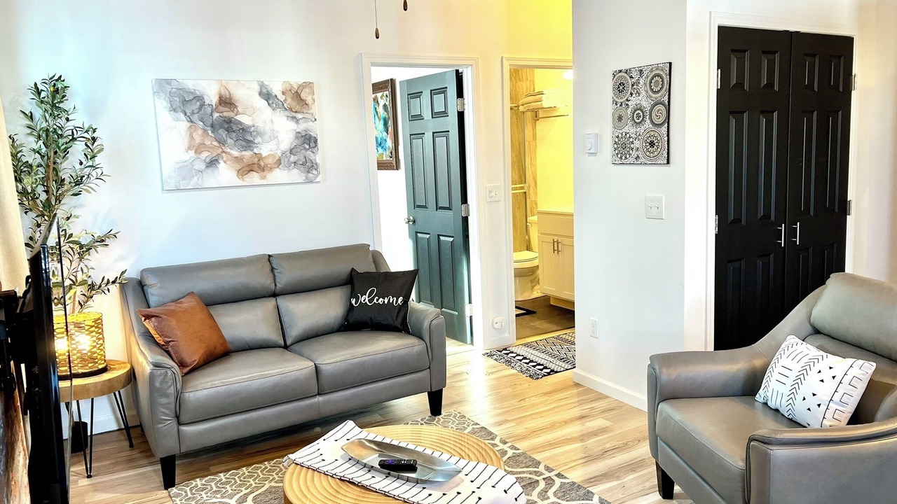 Photo of Livingroom in Oswego
