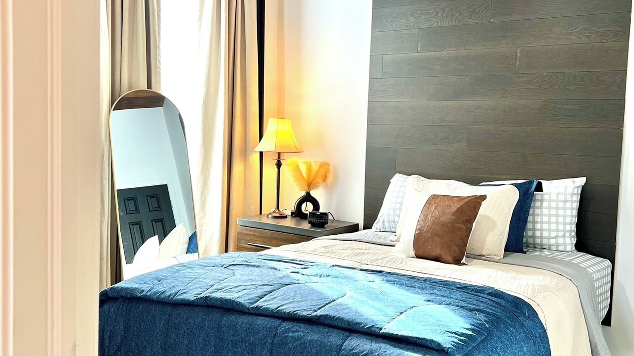 Photo of Bedroom in Oswego