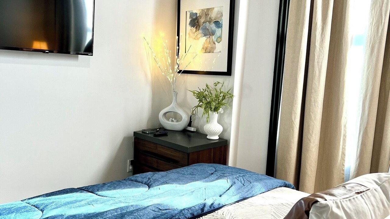 Photo of Bedroom in Oswego