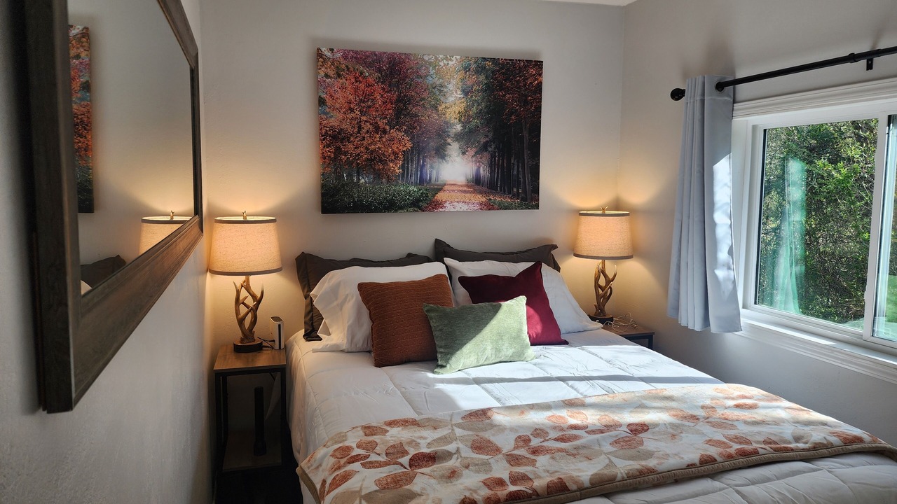 Photo of Bedroom in Winslow