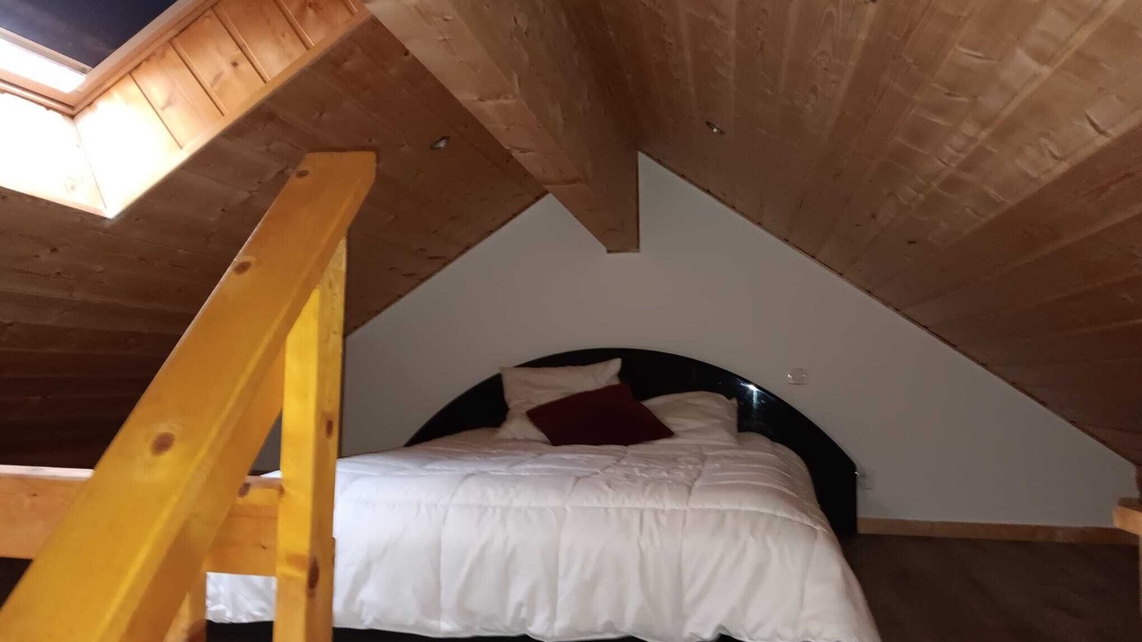 Photo of Bedroom in Ustou