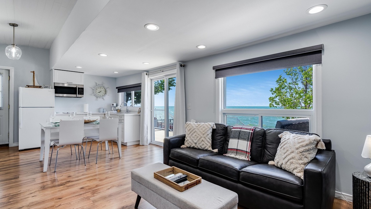Photo of Livingroom in Leamington