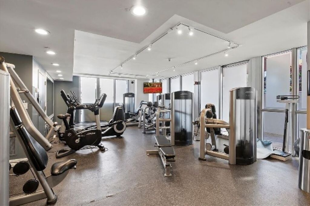 Photo of Others in South of Fifth