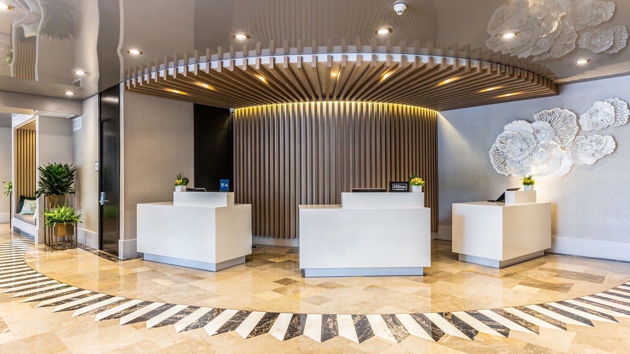 Photo of Others in South of Fifth