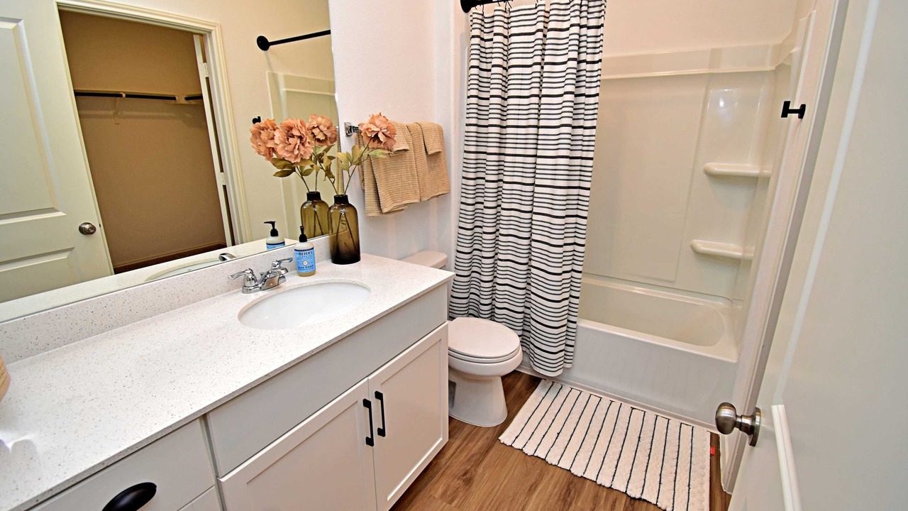 Photo of Bathroom in Del Valle
