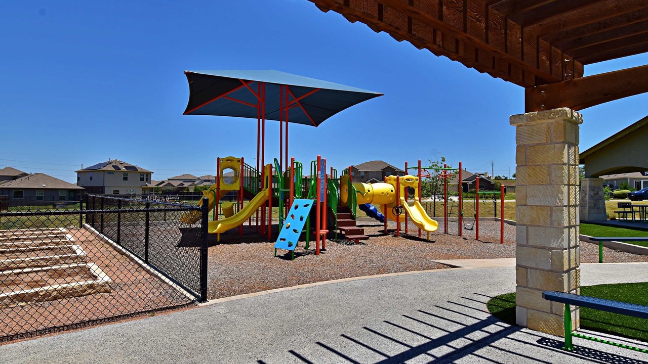 Photo of Others in Del Valle