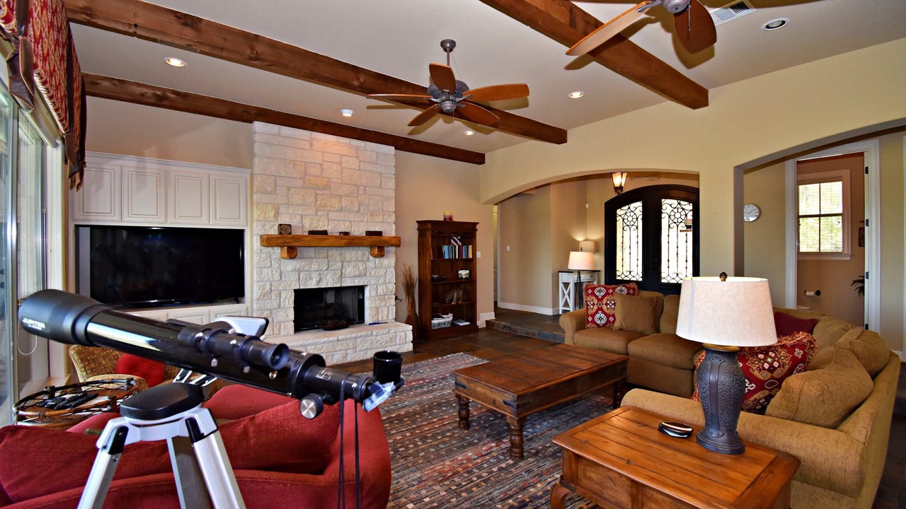 Photo of Livingroom in Spicewood