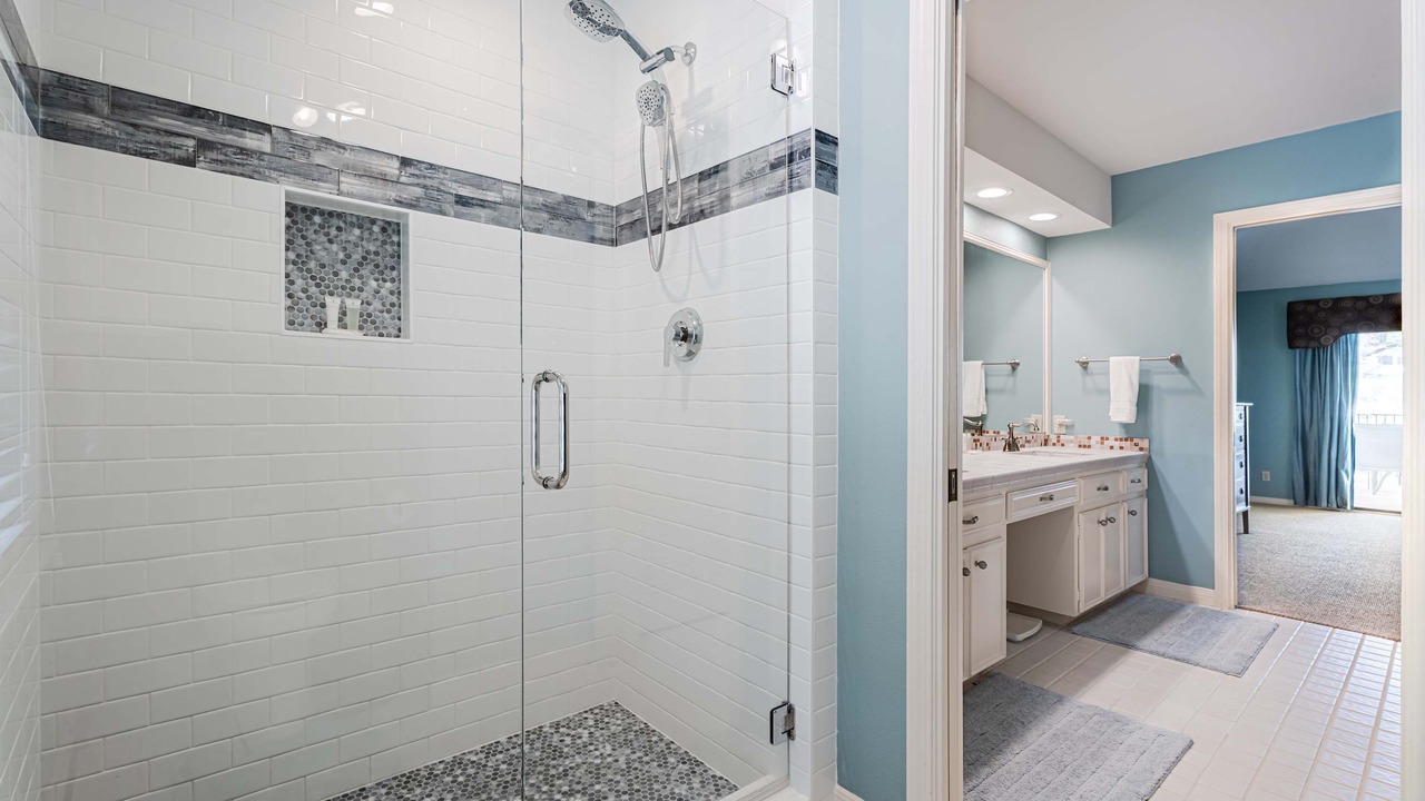 Photo of Bathroom in Lakeway