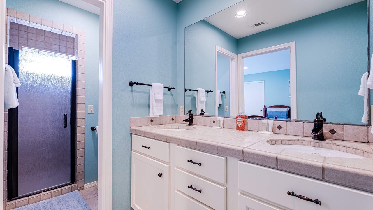 Photo of Bathroom in Lakeway