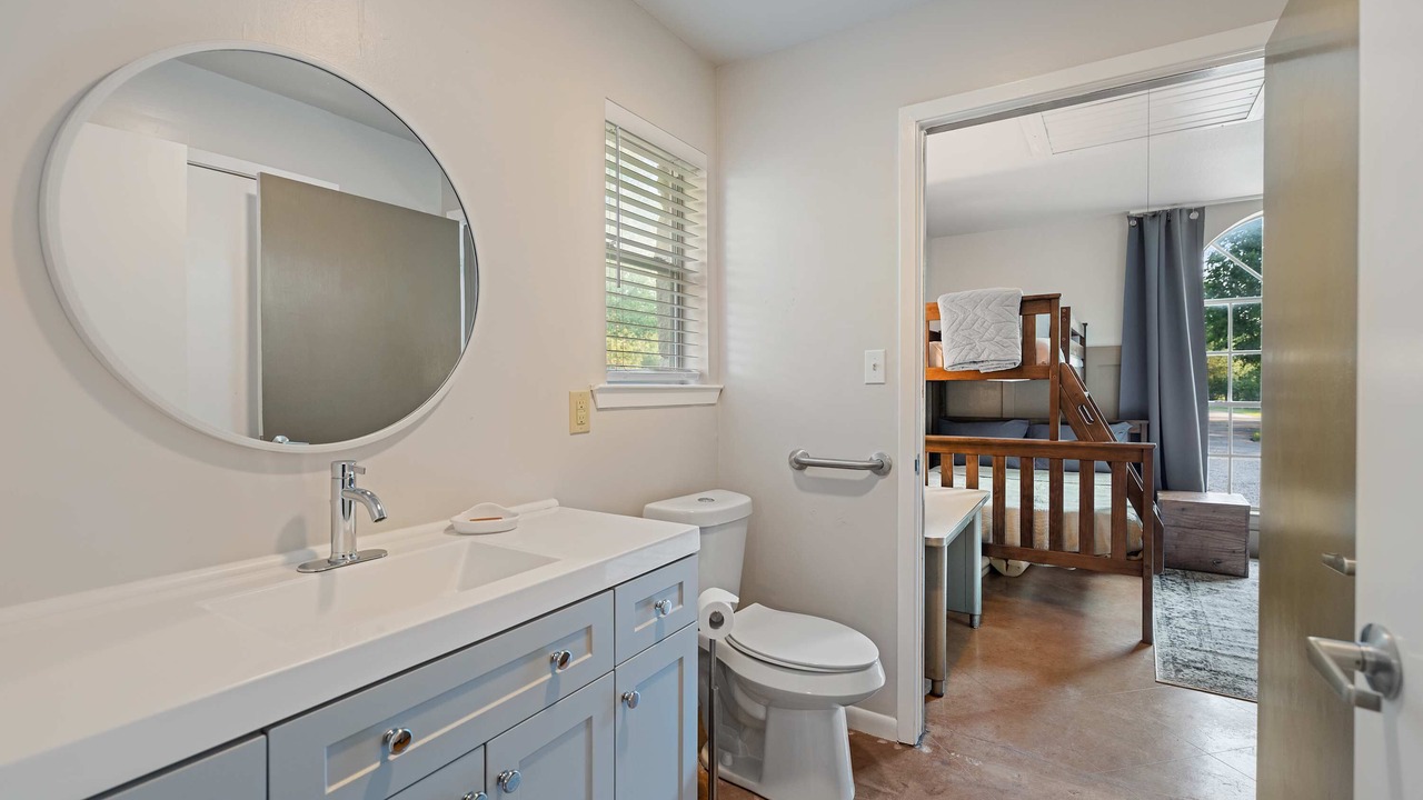 Photo of Bedroom in Marble Falls