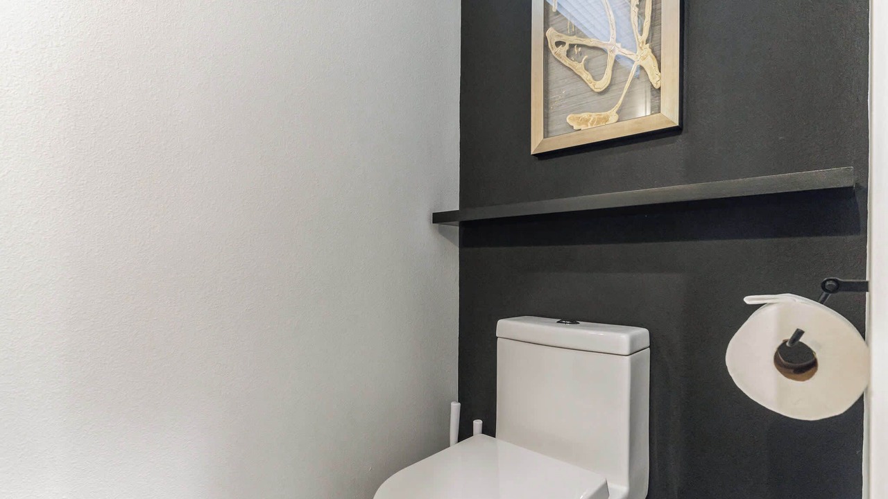 Photo of Bathroom in Holly