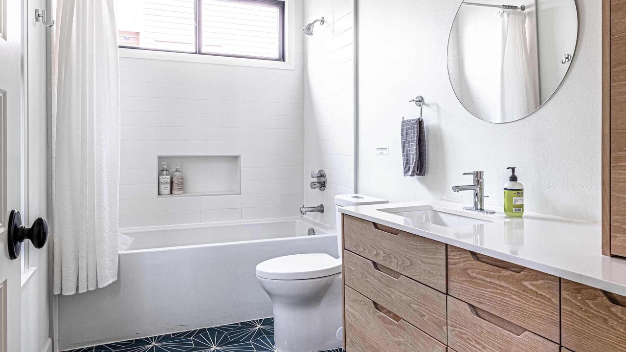 Photo of Bathroom in Foster Heights