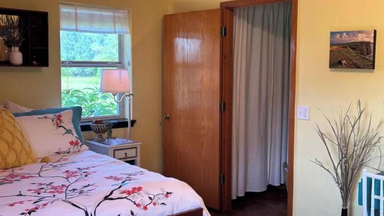 Photo of Bedroom in Detroit