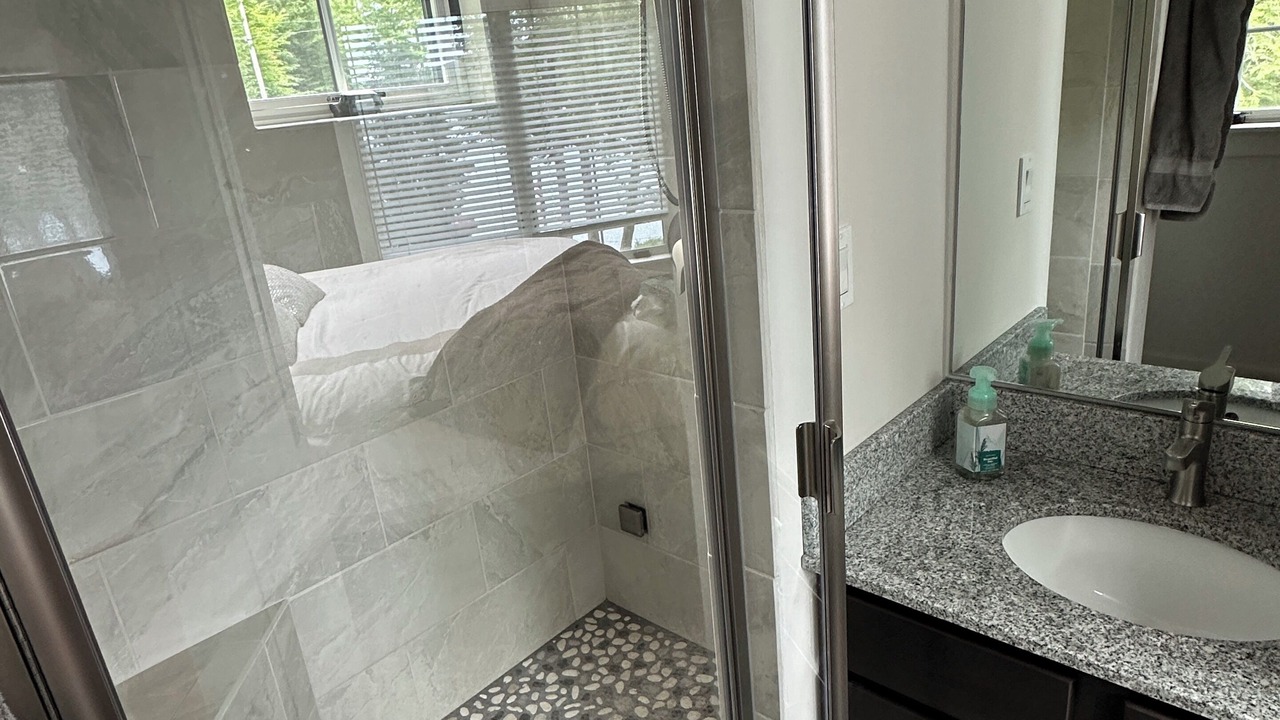 Photo of Bathroom in Embden